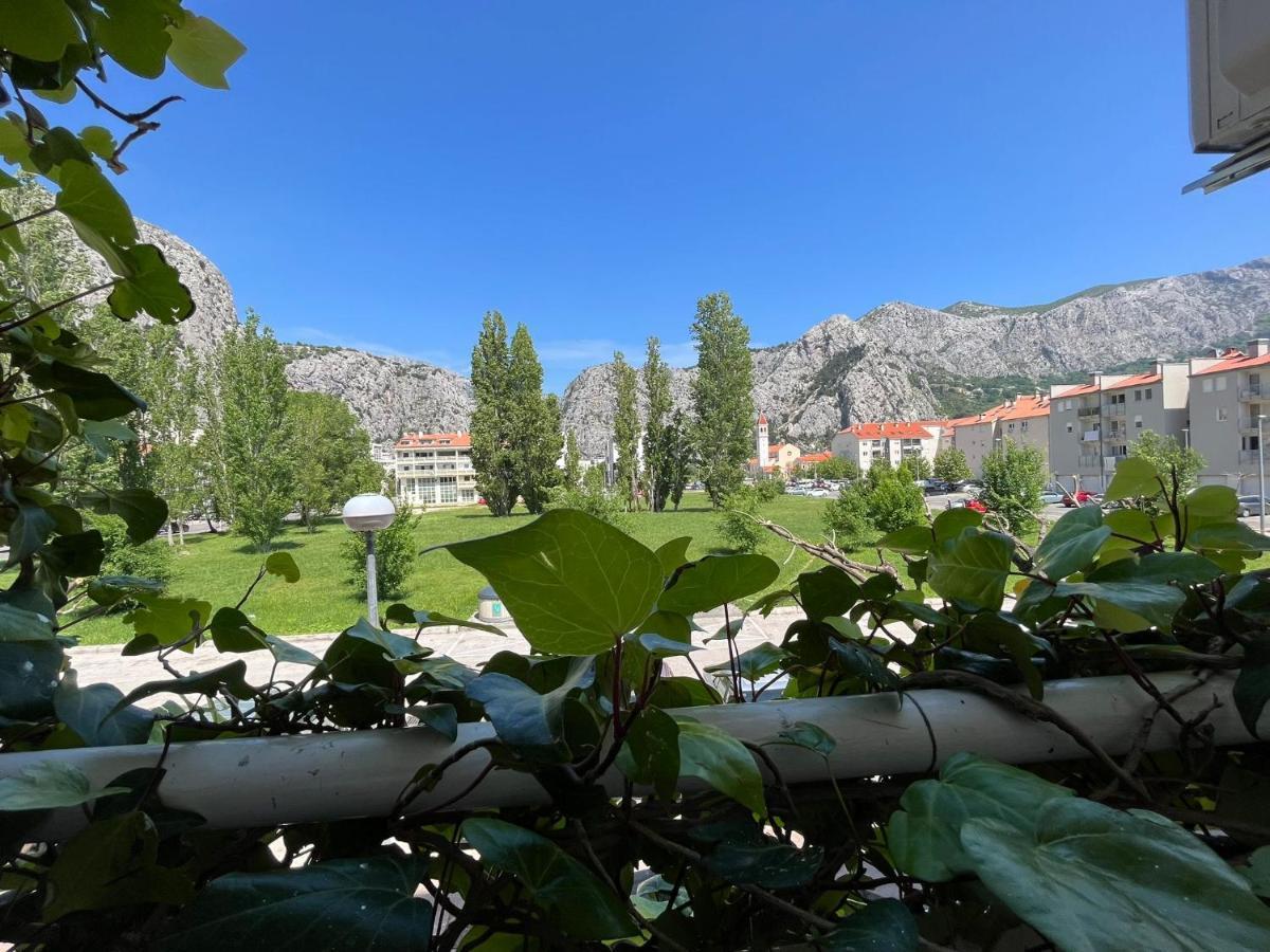 Apartman Vanda Omis Exterior photo