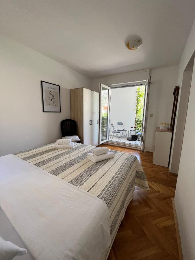 Apartman Vanda Omis Exterior photo